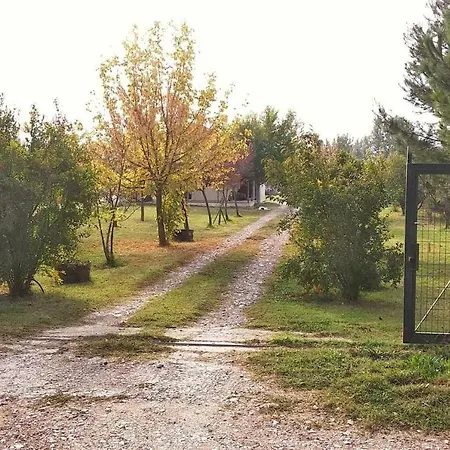 το σπίτι στο αγρόκτημα Villa *